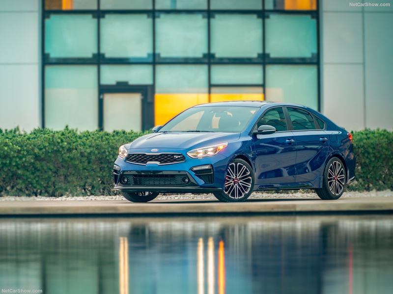 Illustration for article titled The Kia Forte GT is the 6-speed Korean Sport Compact You Never Knew You Wanted